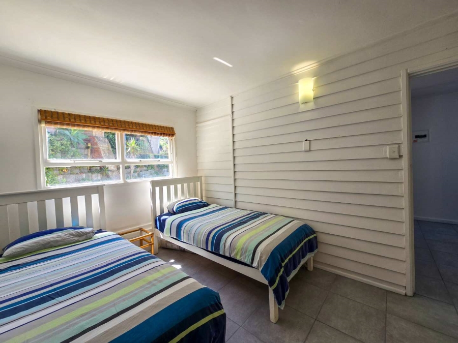 5 Bedroom Property for Sale in Jongensfontein Western Cape